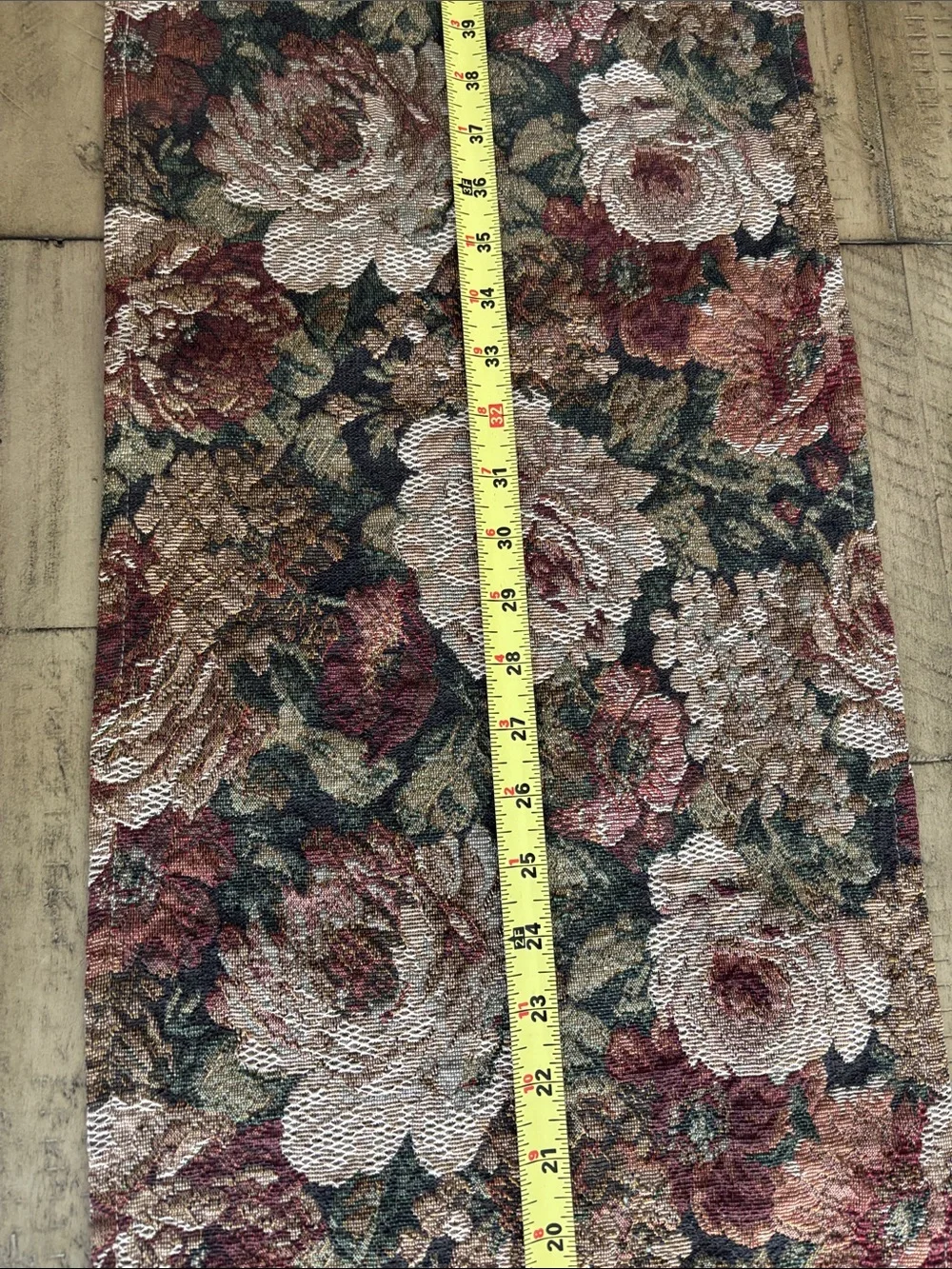 Floral Jacquard Table Runner in Floral Burgundy and Green
